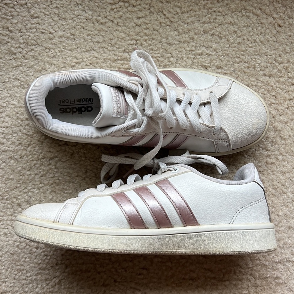 Adidas Cloudfoam women’s sneakers used size 8.5